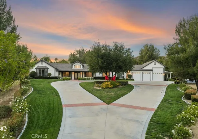 Photo 3 of Single family home for sale at 35350 Linda Rosea, Temecula, CA 92592 | MLS# SW26120115 | Listing updated on 2026-10-02