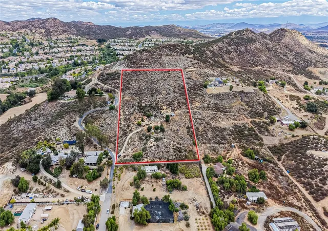 Photo 1 of Land for sale at 35911 Duster, Murrieta, CA 92562 | MLS# SW26120809 | Listing updated on 2026-09-16