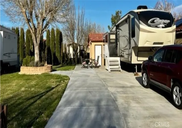 4th image of 11575 Wedgewood, Apple Valley, CA 92308 | MLS# IV26121001
