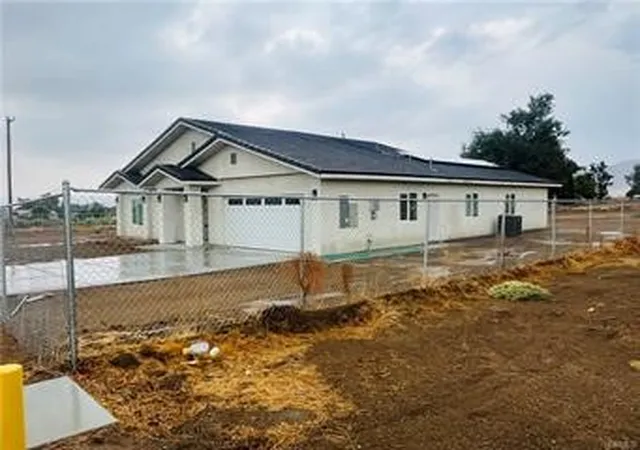 Photo 2 of Single family home for sale at 31792 Meadow Blossom, Nuevo, CA 92567 | MLS# CV26120978 | Listing updated on 2026-10-01
