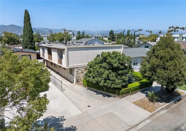 Photo 3 of Multi family home for sale at 337 W Acacia Ave, Glendale, CA 91204 | MLS# GD26119236 | Listing updated on 2026-06-03
