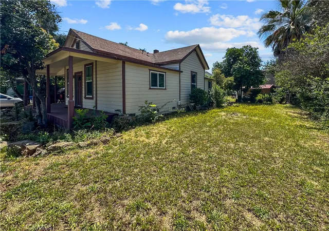 Photo 2 of Single family home for sale at 465 Pomona, Oroville, CA 95965 | MLS# OR26121074 | Listing updated on 2026-06-04