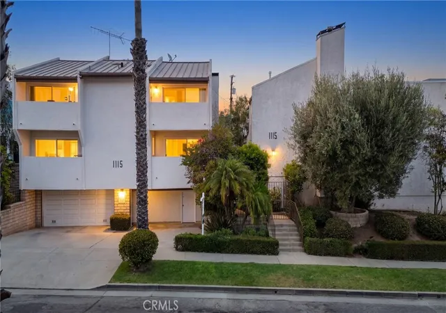 Homes for sale in Santa Monica, CA | 1115 19th #10, Santa Monica, CA 90403 | MLS# SR26117277