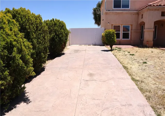 4th image of 37856 Ashlee Ct, Palmdale, CA 93550 | MLS# CV26121054