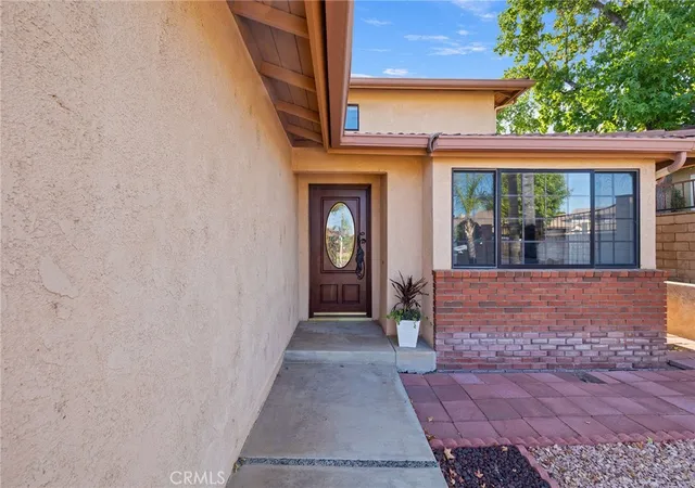Photo 2 of Single family home for sale at 30127 White Wake, Canyon Lake, CA 92587 | MLS# SW26118957 | Listing updated on 2026-09-21