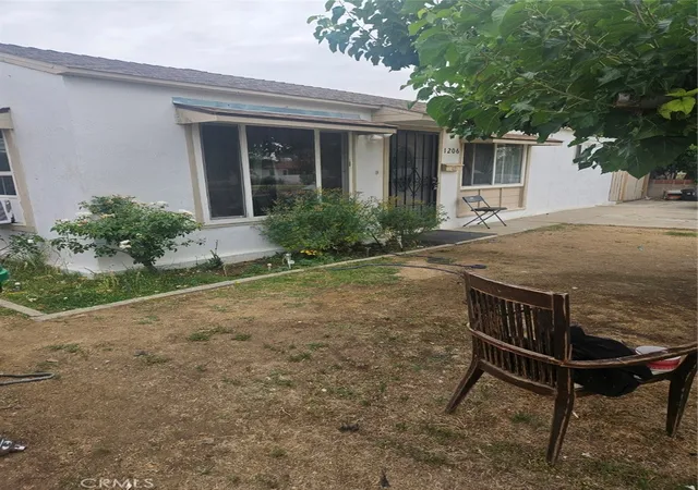 Homes for sale in Bakersfield, CA | 1206 Crawford, Bakersfield, CA 93305 | MLS# PW26121110