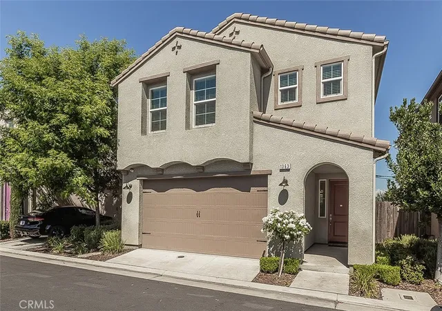 Photo 2 of Single family home for sale at 1363 Joy Dr, Clovis, CA 93619 | MLS# FR26121175 | Listing updated on 2026-09-17
