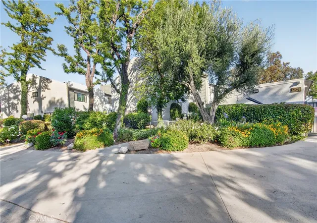 Homes for sale in Porter Ranch, CA | 11311 Tampa Ave, Porter Ranch, CA 91326 | Houzeo