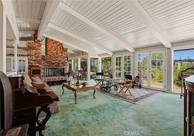 5th image of 18070 Boris Dr, Encino, CA 91316 | MLS# SR26119506