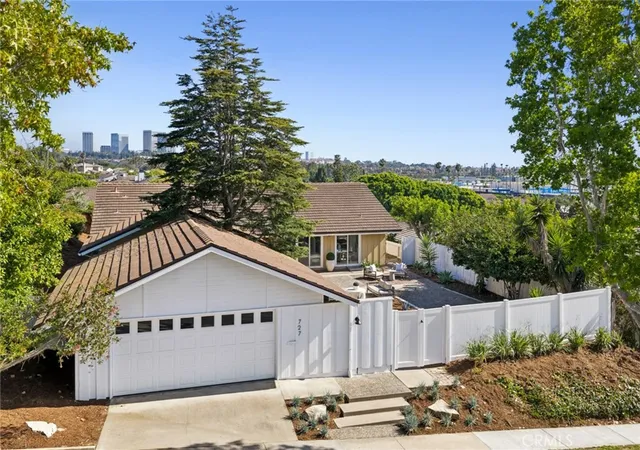 Homes for sale in Newport Beach, CA | 727 Bellis St, Newport Beach, CA 92660 | MLS# NP26100071
