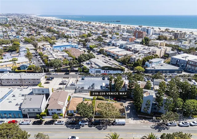 2nd image of 218 Venice Way, Venice, CA 90291 | MLS# OC26121239