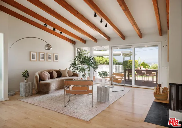 3rd image of 3554 Berry Dr, Studio City, CA 91604 | MLS# 26833309