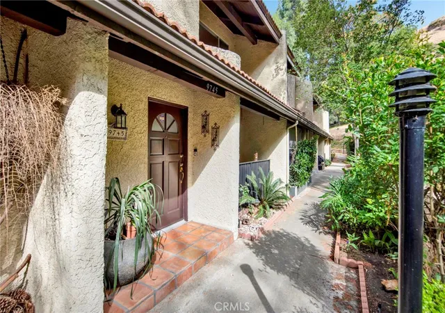 1st image of 9745 Via Roma, Burbank, CA 91504 | MLS# GD26121281