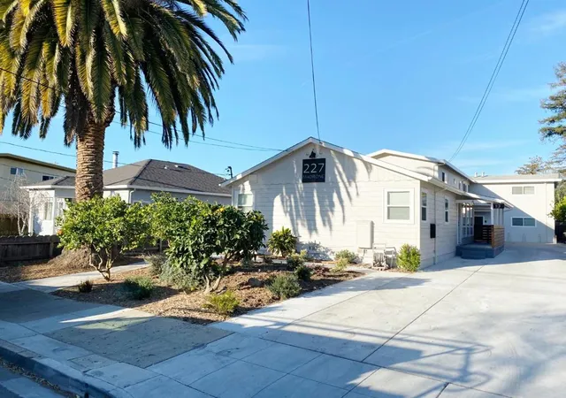 1st image of 227 Madrone St, Redwood City, CA 94061 | MLS# ML82049676