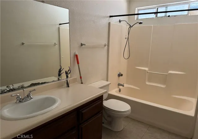 4th image of 20285 Serrano, Apple Valley, CA 92307 | MLS# HD26121327
