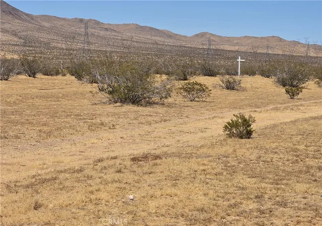 2nd image of 0 Slash X Ranch Rd #04, Barstow, CA 92307 | MLS# HD26121345