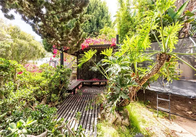 Homes for sale in Redondo Beach, CA | 348 Calle De Andalucia, Redondo Beach, CA 90277 | MLS# PV26121260