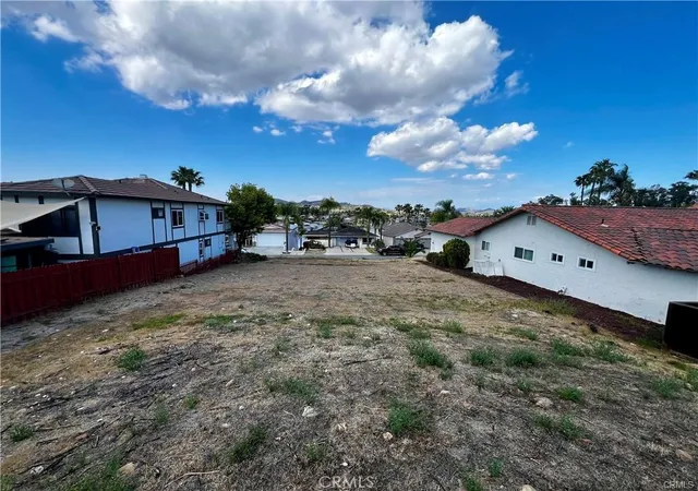 3rd image of 23221 Gray Fox, Canyon Lake, CA 92587 | MLS# SW26121471