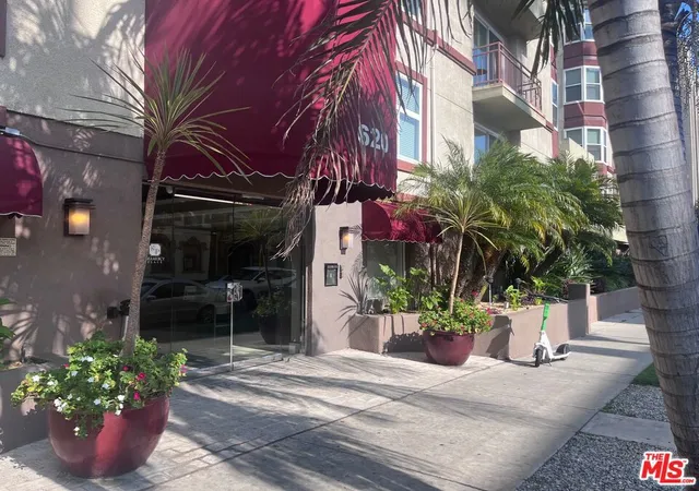 1st image of 620 S Gramercy Pl #339, Los Angeles, CA 90005 | MLS# 26842933