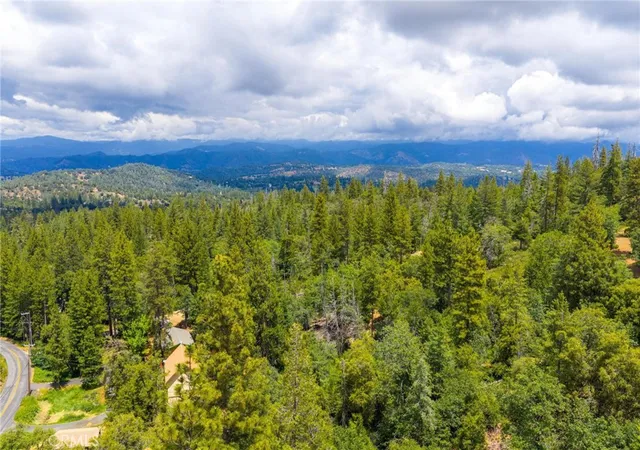 Homes for sale in Groveland, CA | 11141 Merrell, Groveland, CA 95321 | MLS# WS26115896
