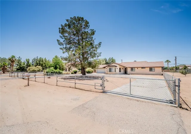 Photo 4 of Single family home for sale at 19951 US Hwy 18, Apple Valley, CA 92307 | MLS# DW26121528 | Listing updated on 2026-09-25
