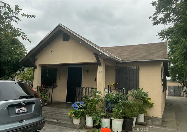 Photo 2 of Single family home for sale at 142 West 59th, Los Angeles, CA 90003 | MLS# CV26121562 | Listing updated on 2026-06-11