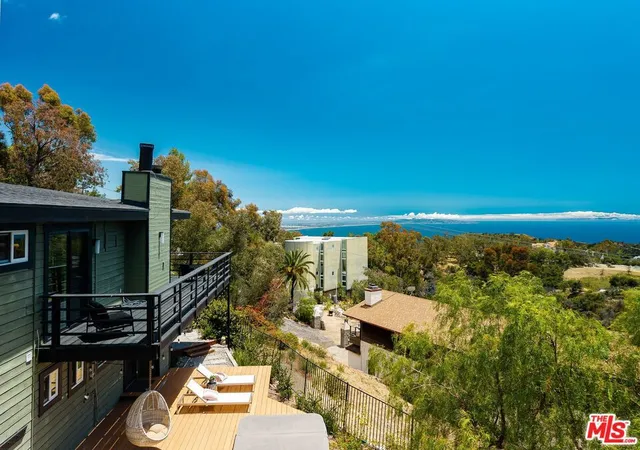 Homes for sale in Topanga, CA | 21625 Saddle Peak Rd, Topanga, CA 90290 | MLS# 26842963