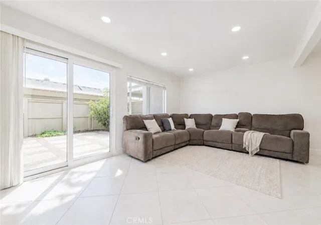 5th image of 47 Fox #27, Irvine, CA 92614 | MLS# WS26116602