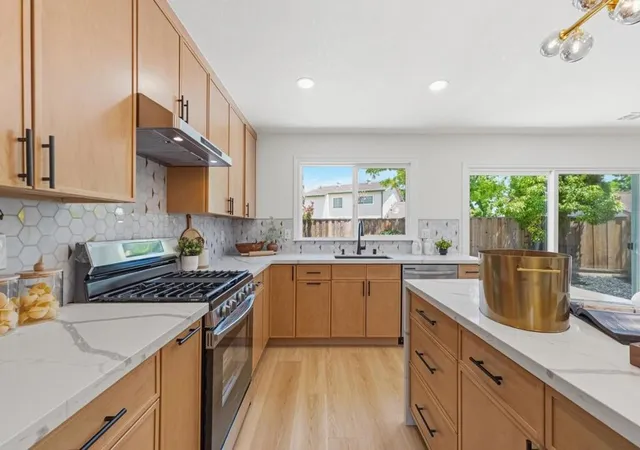 Homes for sale in San Ramon, CA | 242 Hardwick Pi, San Ramon, CA 94583 | MLS# ML82049720