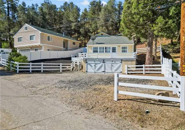 Homes for sale in Frazier Park, CA | 7106 Lakeview, Frazier Park, CA 93225 | MLS# SR26120303