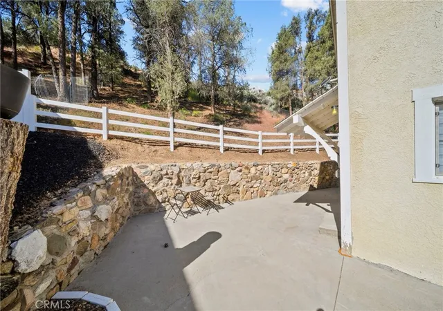 Homes for sale in Frazier Park, CA | 7106 Lakeview, Frazier Park, CA 93225 | MLS# SR26120303