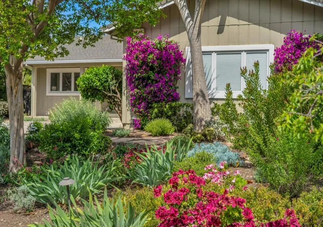 Homes for sale in Saratoga, CA | 18967 Palo Oaks Ct, Saratoga, CA 95070 | MLS# ML82049727