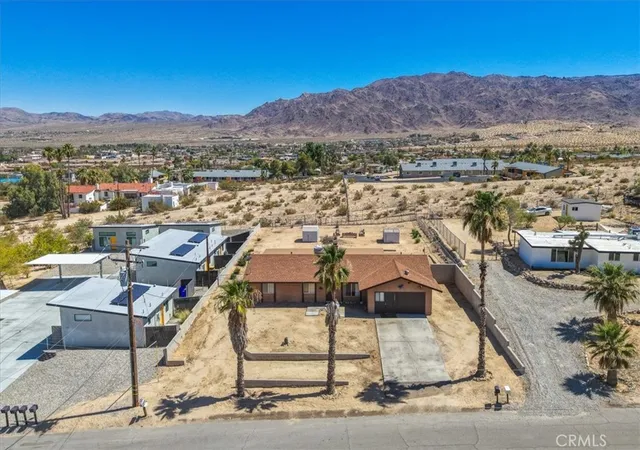 44th image of 73433 Desert Trail, Twentynine Palms, CA 92277 | MLS# JT26121379