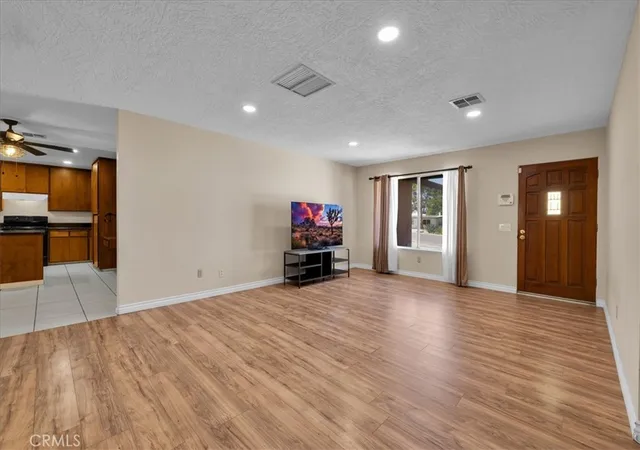 5th image of 73433 Desert Trail, Twentynine Palms, CA 92277 | MLS# JT26121379