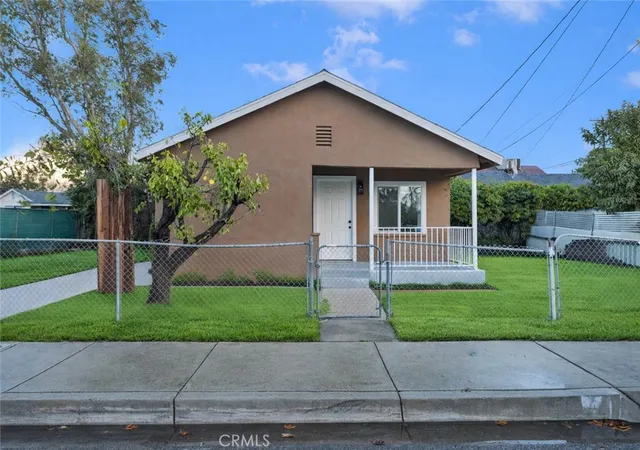 Photo 2 of Sale Pending at 659 S 7th Street, Colton, CA 92324 | MLS# OC26120368 | Listing updated on 2026-09-29