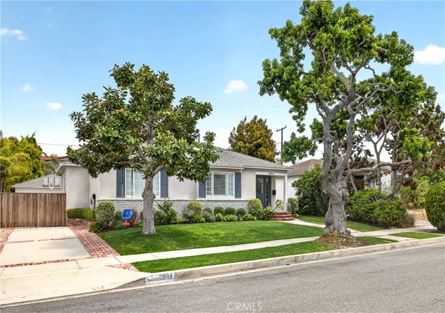 Homes for sale in Manhattan Beach, CA | 2004 Faymont, Manhattan Beach, CA 90266 | MLS# SB26118675