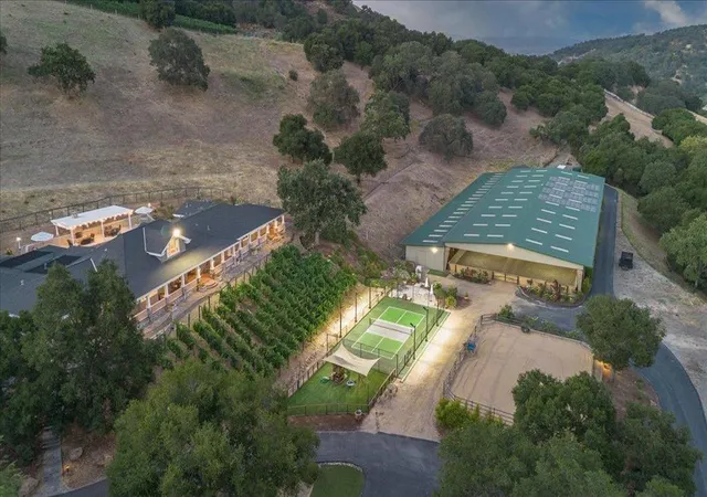 Photo 2 of Mansion for sale at 14411 Shannon Rd, Los Gatos, CA 95032 | MLS# ML82049737 | Listing updated on 2026-06-24