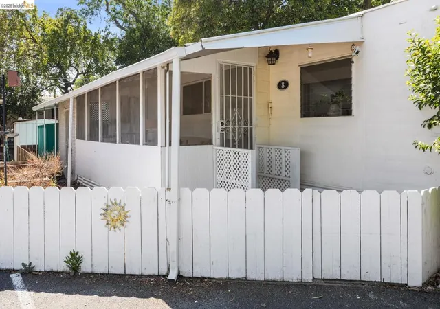 Photo 3 of Manufactured home for sale at 2050 Monument, Pleasant Hill, CA 94523 | MLS# 41137121 | Listing updated on 2026-07-01