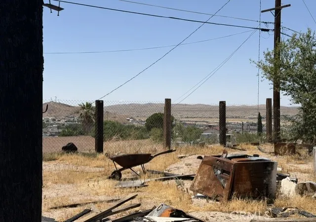 4th image of 550 Frances, Barstow, CA 92311 | MLS# HD26121653