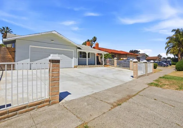 Homes for sale in San Jose, CA | 3535 Pitcairn Wy, San Jose, CA 95111 | MLS# ML82046334