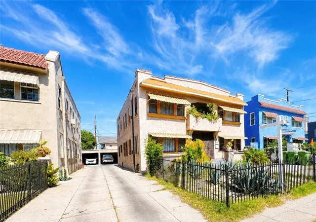 Photo 3 of Multi family home for sale at 3110 Raymond Ave, Los Angeles, CA 90007 | MLS# AR26121695 | Listing updated on 2026-06-05