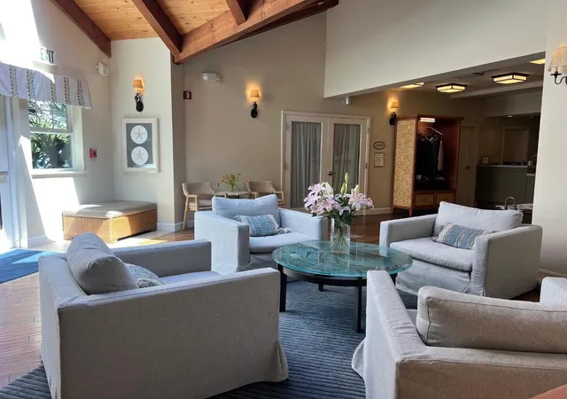 3rd image of 4100 Cabrillo Hwy #101, Half Moon Bay, CA 94019 | MLS# ML82049767