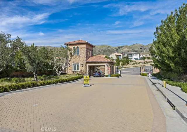 Homes for sale in Porter Ranch, CA | 20638 W Deer Grass Ct Ct, Porter Ranch, CA 91326 | MLS# OC26121770