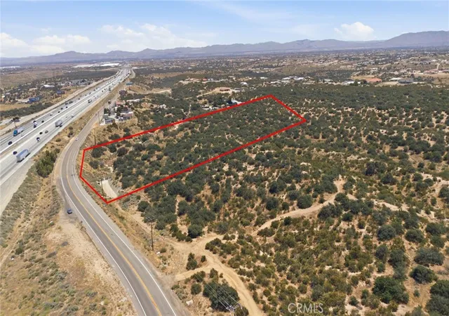 2nd image of 0 Mariposa Rd, Hesperia, CA 92344 | MLS# HD26121805