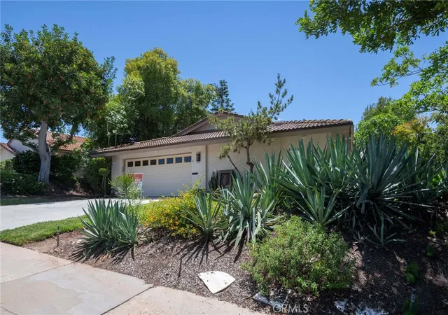Homes for sale in Laguna Woods, CA | 5242 Despacio, Laguna Woods, CA 92637 | MLS# OC26121834