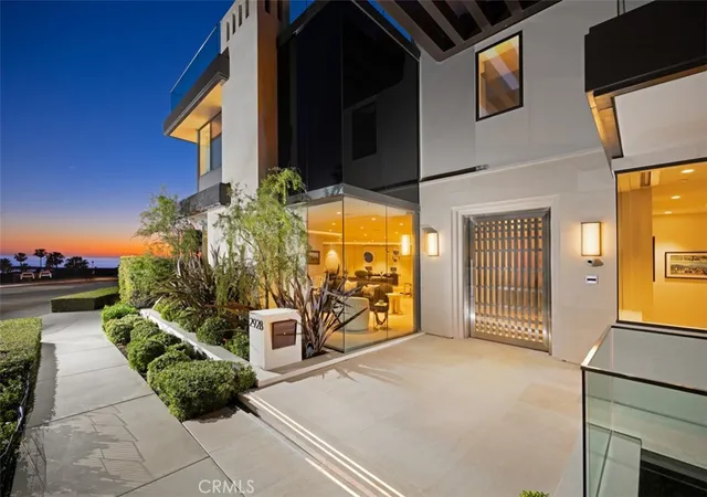 Homes for sale in Corona Del Mar, CA | 2928 Ocean, Corona Del Mar, CA 92625 | MLS# OC26121036