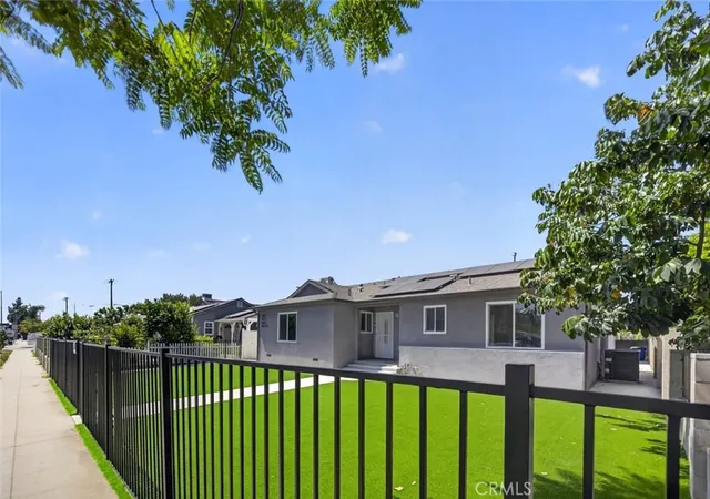 3rd image of 14831 Nordhoff St, Panorama City, CA 91402 | MLS# SR26121338