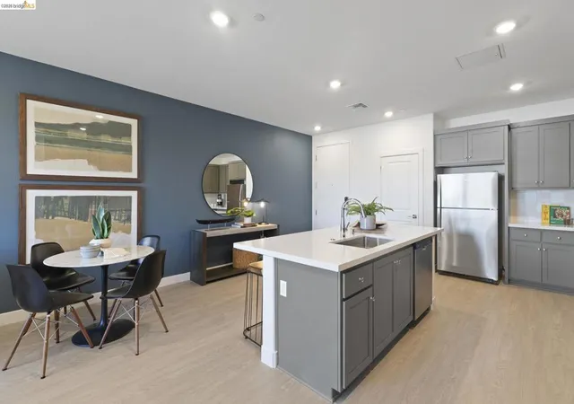 4th image of 500 Somi Ct #209, Hayward, CA 94544 | MLS# 41137175