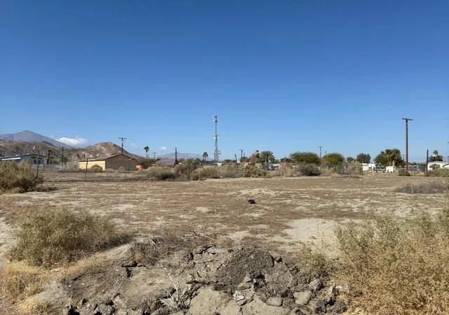2nd image of 3815 Shore View Dr, Thermal, CA 92274 | MLS# 219148781DA