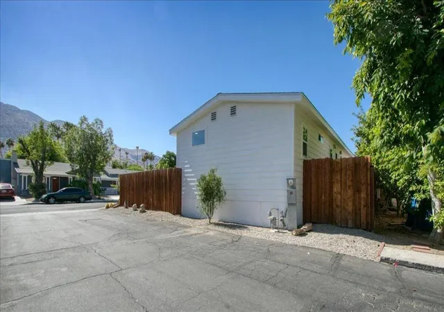 Photo 29 of Sale Pending at 102 Fondulac St, Palm Springs, CA 92264 | MLS# 219148785DA | Listing updated on 2026-10-01